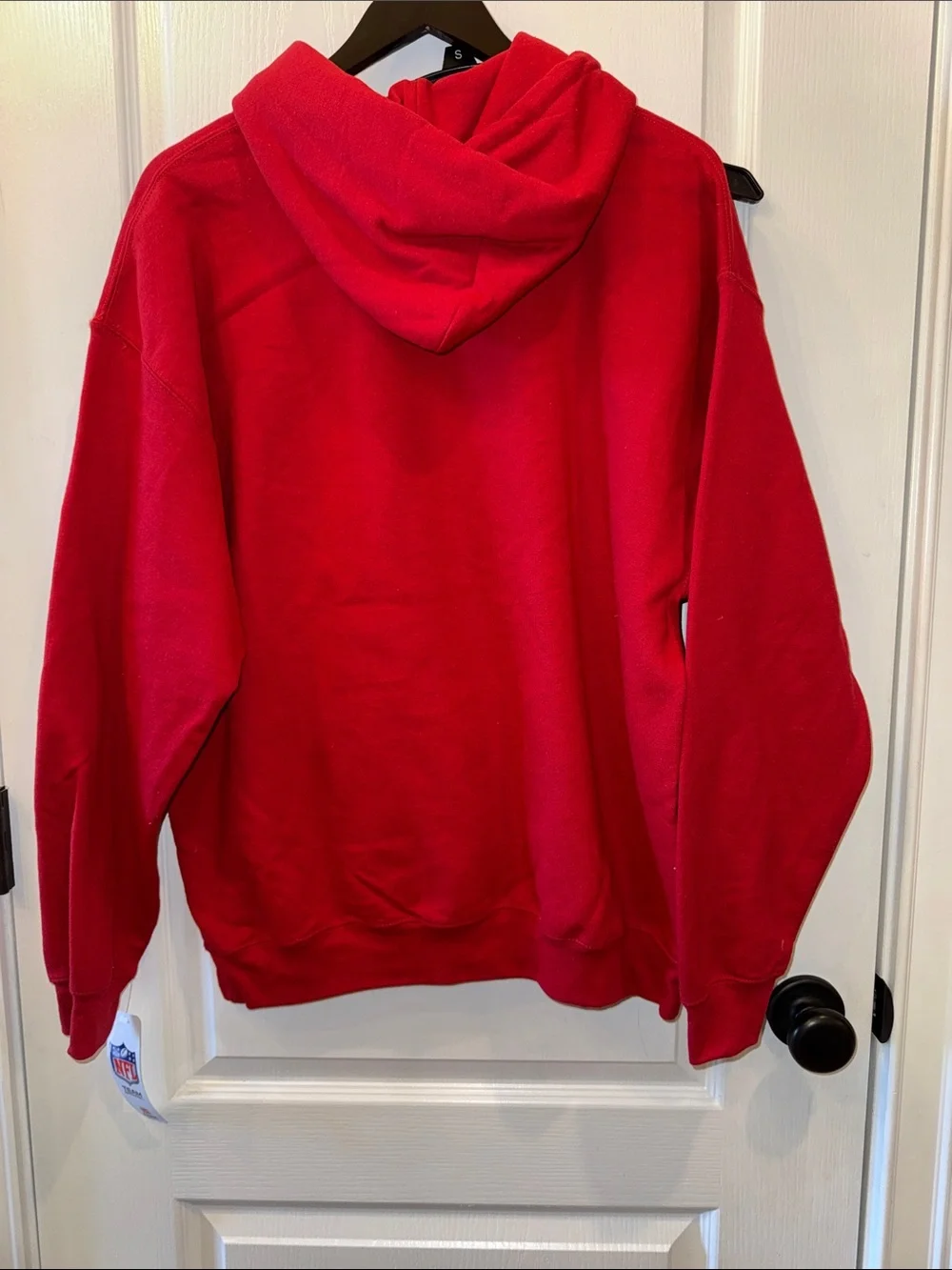 Team Apparel Red Falcons Logo Crewneck Hoodie